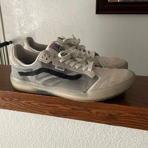 Vans EVDNT Ultimate Waffle, White/Grey. Size (12)